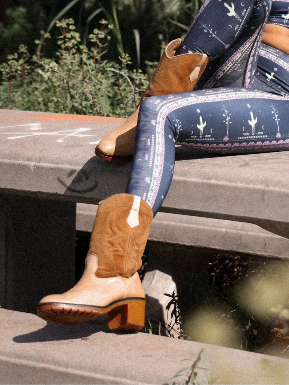Vintage Two Tone Tan Leather Suede Lug Sole Western Boots